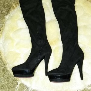 Black faux suede stuledo platform Boots